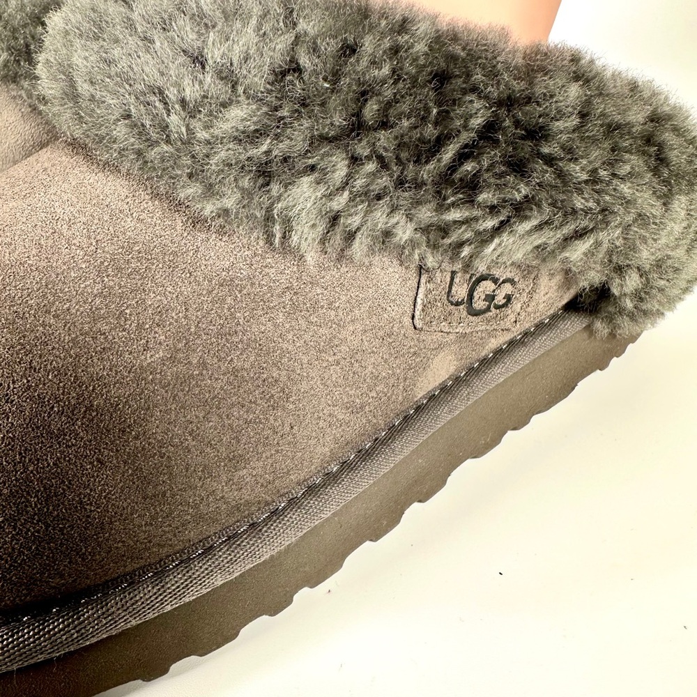 UGG Women's Cluggete Slippers Sheepskin Wool Leather GRAY - Picture 3 of 10